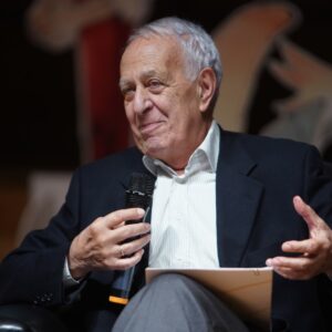 Alberto Oliverio, medico e biologo italiano, fra i maggiori studiosi di psicobiologia e neuroscienze.